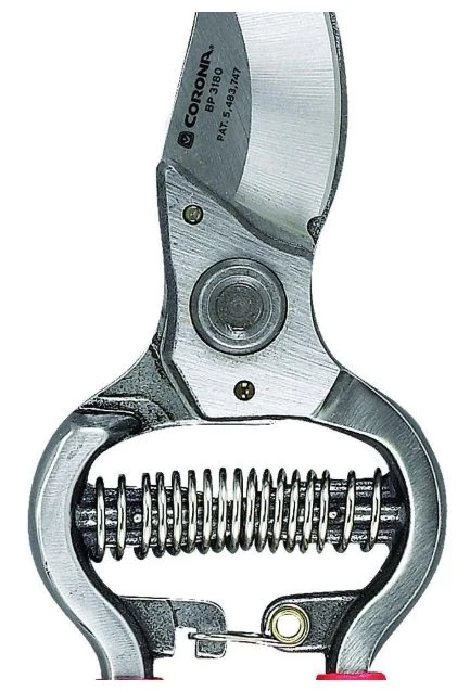 Corona ClassicCut Bypass Hand Pruner