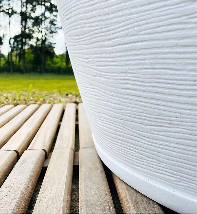 12.6-Inch White Resin Amsterdan Planter - Image 2