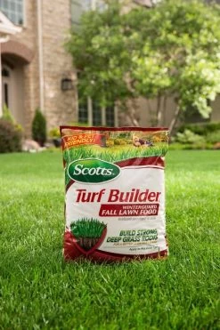 Turf Builder Winterguard Fall Lawn Food