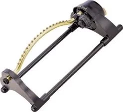 Oscillating Lawn Sprinkler With Jet Clean Nozzle